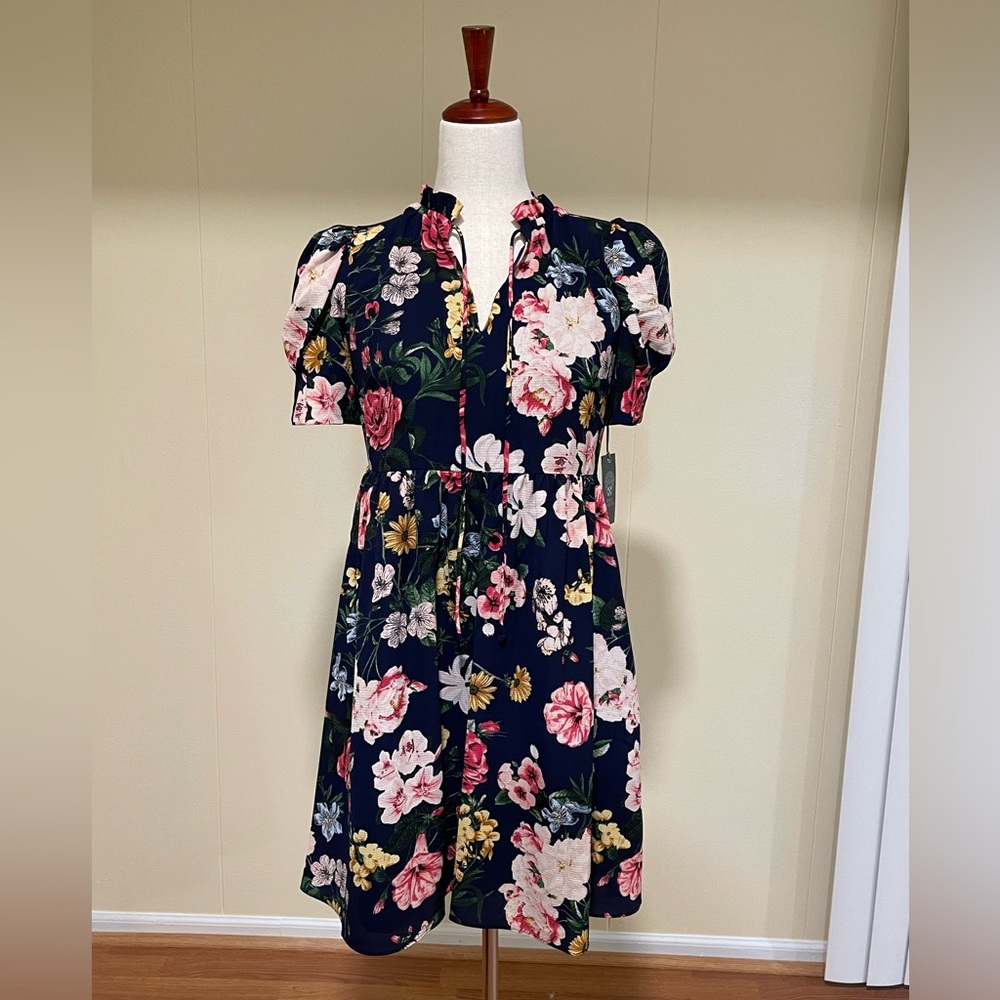 Vince Camuto Short Sleeve Floral Mini Dress Navy Multi 2